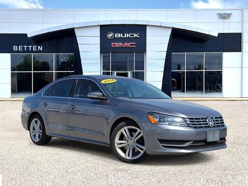 Platinum Gray Metallic 2014 Volkswagen Passat 2.0L TDI DSG SE w/Sunroof