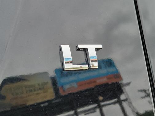 2011 Chevrolet Avalanche 1500 LT