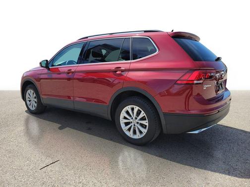 Cardinal Red Metallic 2019 Volkswagen Tiguan 2.0T SE 4MOTION