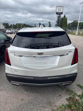 2021 Cadillac XT5 Premium Luxury