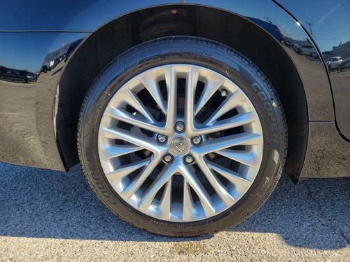 Obsidian 2016 Lexus ES 350 Base