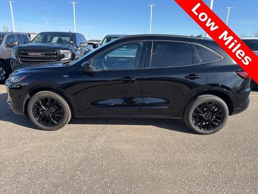 2023 Ford Escape ST-LINE ELITE