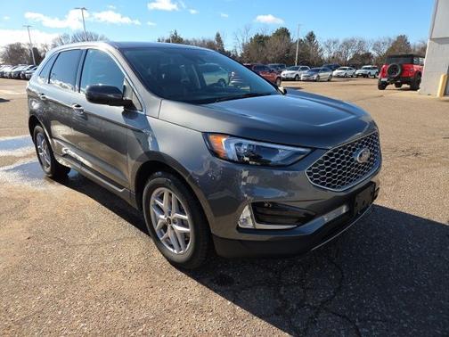 2023 Ford Edge 