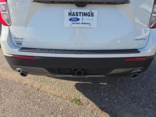 STAR WHITE MET TRI-COAT 2023 Ford Explorer XLT