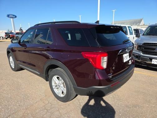 JEWEL RED MET TINTED CC 2022 Ford Explorer XLT