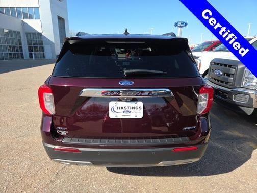JEWEL RED MET TINTED CC 2022 Ford Explorer XLT
