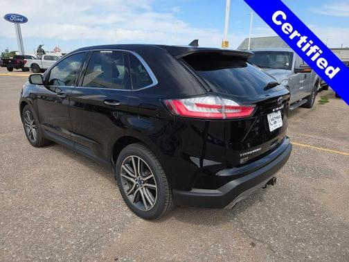 AGATE BLACK METALLIC 2022 Ford Edge TITANIUM