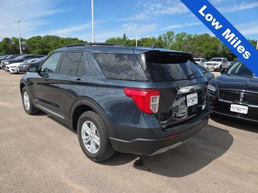 STONE BLUE METALLIC 2023 Ford Explorer XLT