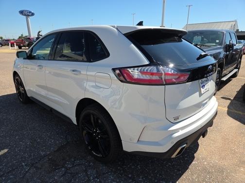 2024 Ford Edge ST