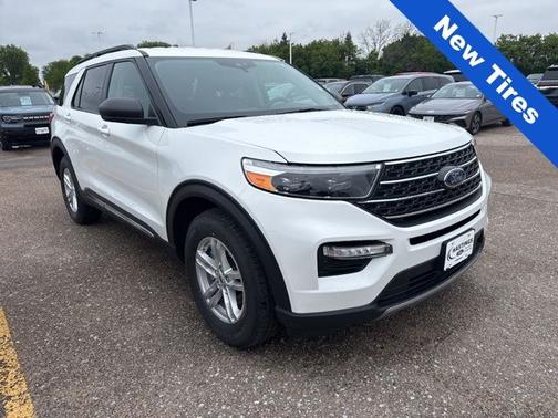 STAR WHITE MET TRI-COAT 2022 Ford Explorer XLT