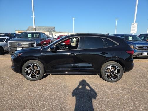 2023 Ford Escape ST-LINE ELITE