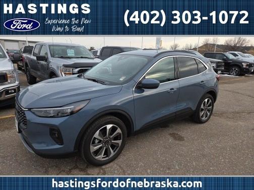 2025 Ford Escape PLATINUM