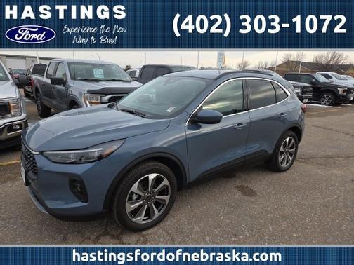 2025 Ford Escape PLATINUM