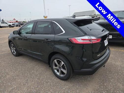 FORGED GREEN 2023 Ford Edge SEL