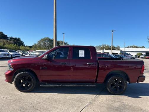 2018 RAM 1500 Express Crew Cab 4x2 57' Box