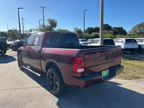 2018 RAM 1500 Express Crew Cab 4x2 57' Box