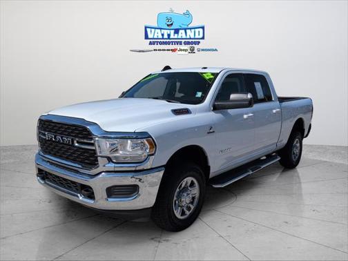 2022 RAM 2500 Big Horn Crew Cab 4x4 64' Box