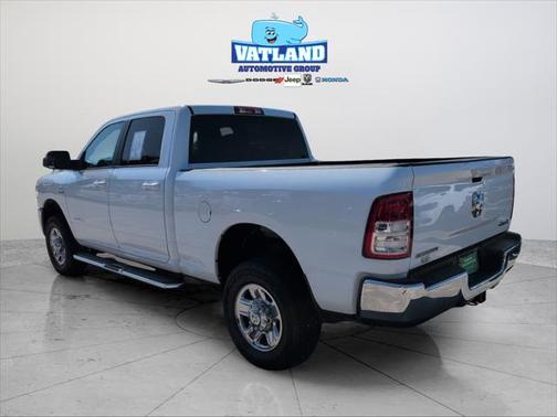 2022 RAM 2500 Big Horn Crew Cab 4x4 64' Box