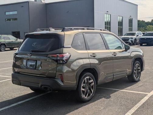 Autumn Green Metallic 2026 Subaru Forester Premium