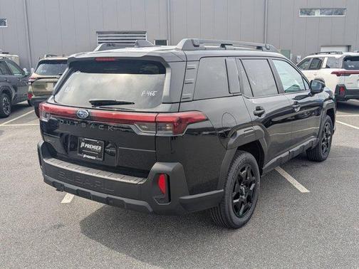 Crystal Black Silica 2026 Subaru Outback Limited