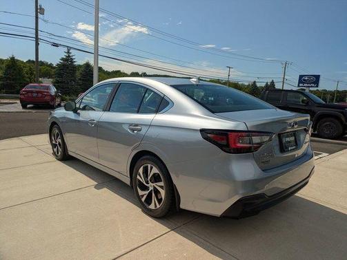 2021 Subaru Legacy Base (CVT)