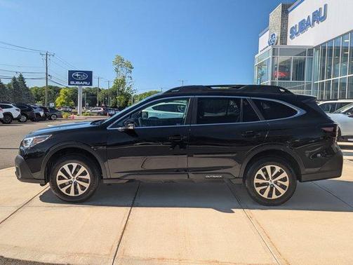Crystal Black Silica 2020 Subaru Outback Premium