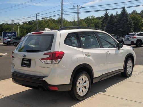 Crystal White Pearl 2021 Subaru Forester