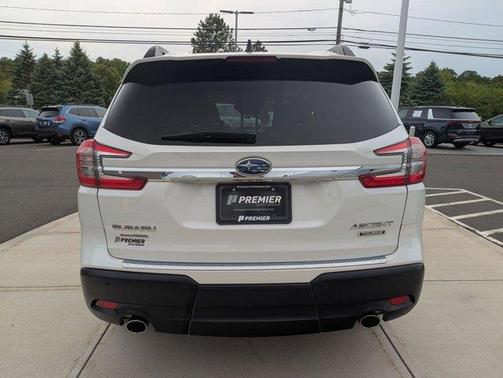 Crystal White Pearl 2023 Subaru Ascent Touring 7-Passenger