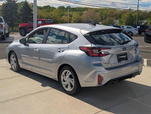 Ice Silver Metallic 2024 Subaru Impreza Base