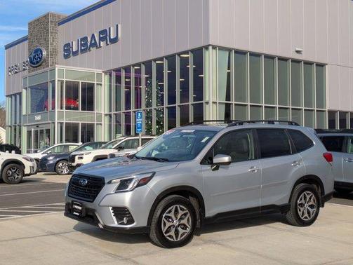 2023 Subaru Forester Premium