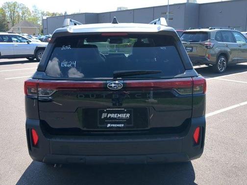 Crystal Black Silica 2026 Subaru Outback Premium