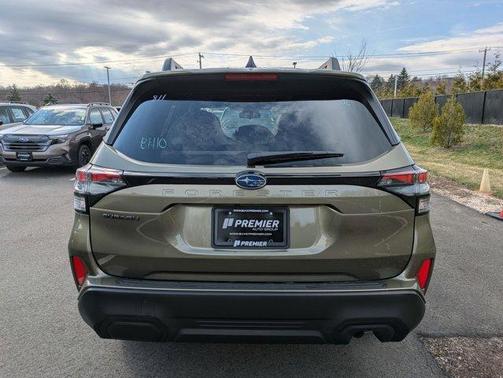 2025 Subaru Forester Premium