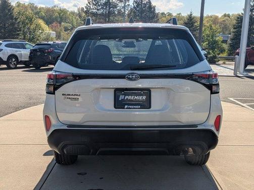Crystal White Pearl 2025 Subaru Forester