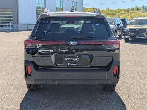 Crystal Black Silica 2026 Subaru Outback Limited