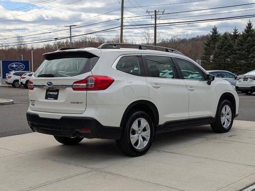2022 Subaru Ascent Base 8-Passenger