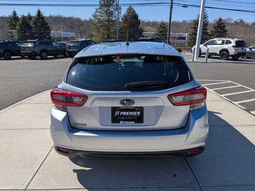 2022 Subaru Impreza Base