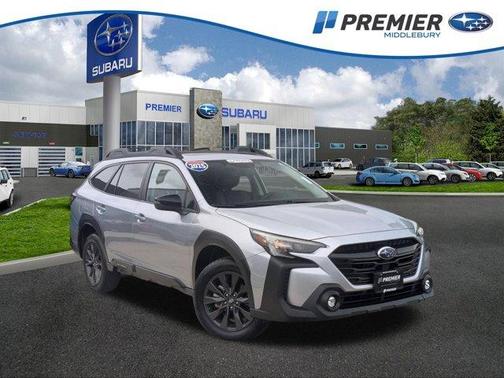 Ice Silver Metallic 2025 Subaru Outback Onyx Edition