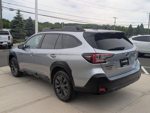 Ice Silver Metallic 2025 Subaru Outback Onyx Edition