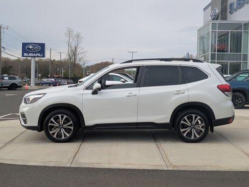 Crystal White Pearl 2021 Subaru Forester Limited