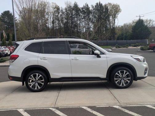 Crystal White Pearl 2021 Subaru Forester Limited
