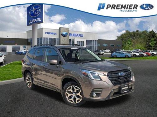 Brilliant Bronze Metallic 2023 Subaru Forester Premium