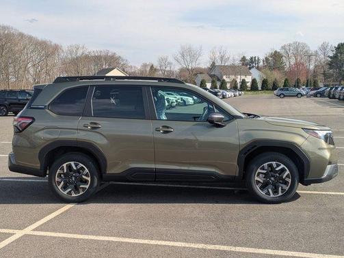 Autumn Green Metallic 2026 Subaru Forester Premium