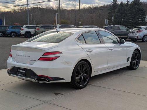2022 Genesis G70 3.3T