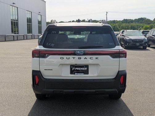 Crystal White Pearl 2026 Subaru Outback Premium