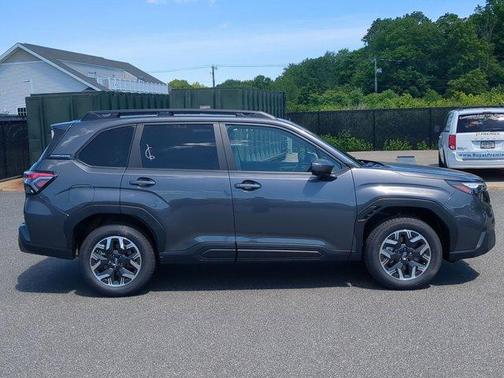 Magnetite Gray Metallic 2026 Subaru Forester Premium