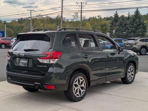 2022 Subaru Forester Premium