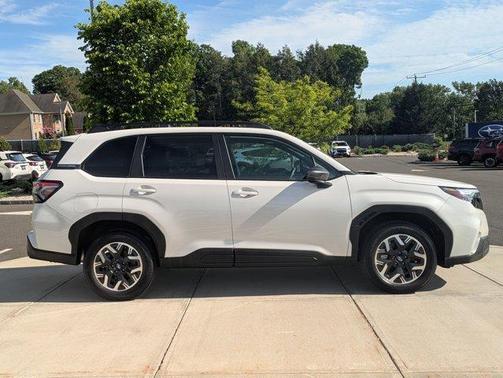 Crystal White Pearl 2025 Subaru Forester Premium