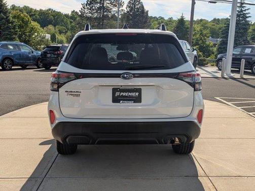 Crystal White Pearl 2025 Subaru Forester Premium