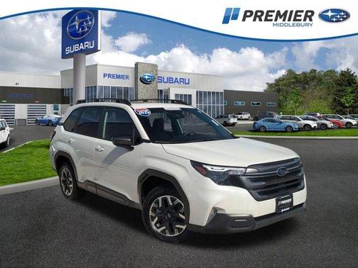 Crystal White Pearl 2025 Subaru Forester Premium