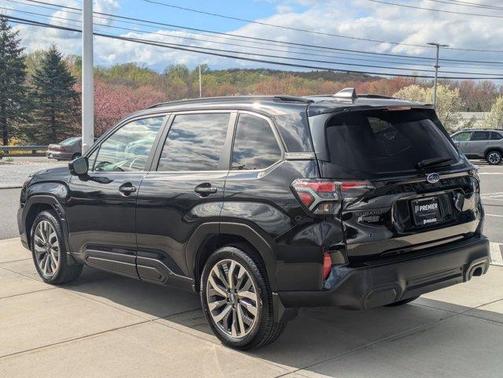 Crystal Black Silica 2025 Subaru Forester Touring